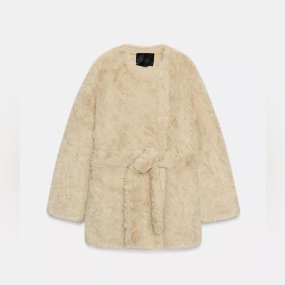 Zara Jackets & Blazers - Zara Cream Faux Fur Jacket